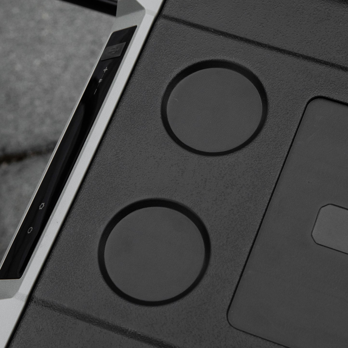 Kühlbox Auto 40L mit LED-Beleuchtung 12/24V DC und 110-240V AC